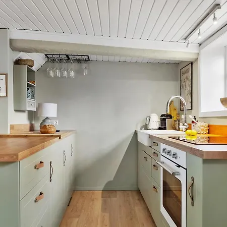 Charming In With 1 Bedroom * Samsø