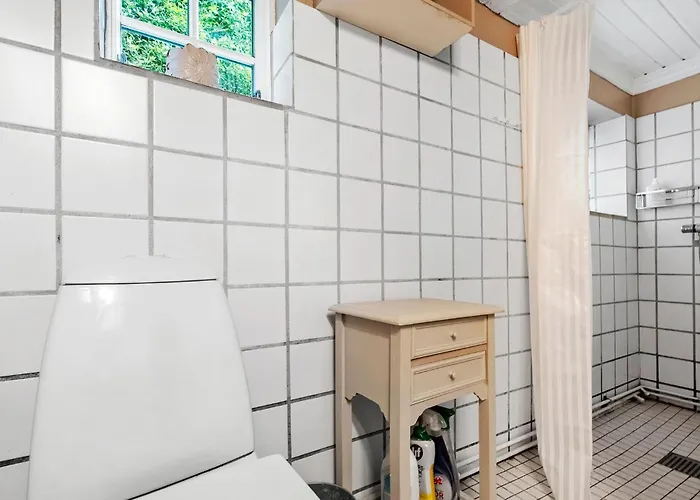 Charming In With 1 Bedroom בית נופש