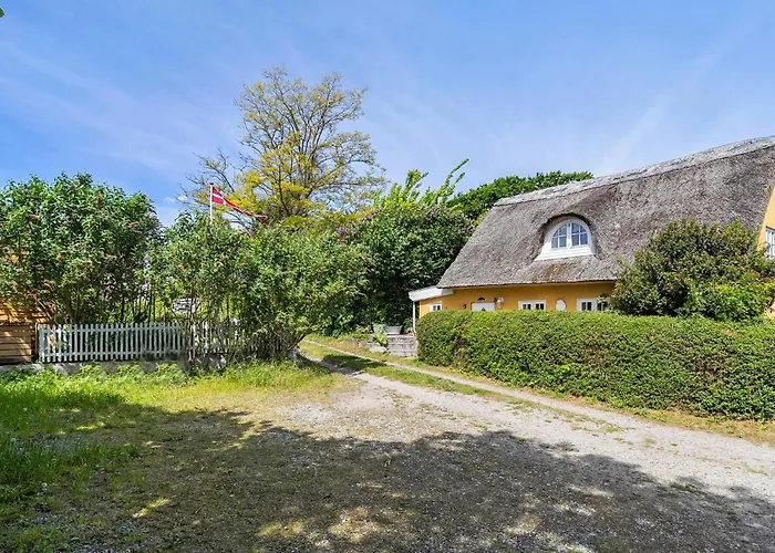 Charming In With 1 Bedroom * Samsø